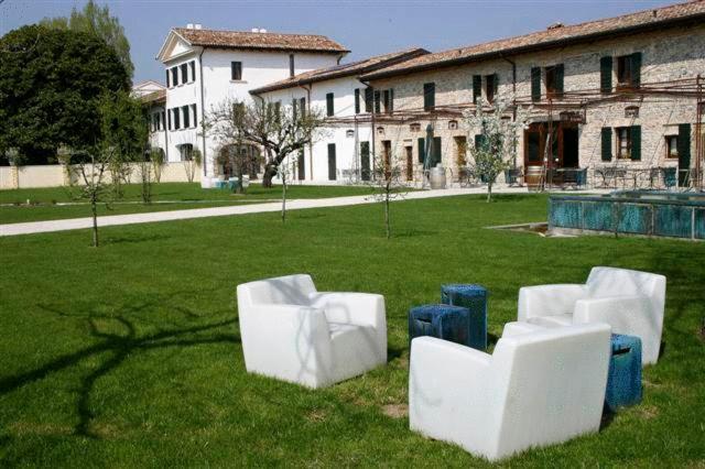 Hotel Fossa Mala Fiume Veneto Esterno foto